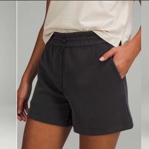 Lululemon Softstreme High-Rise Short 4" Black